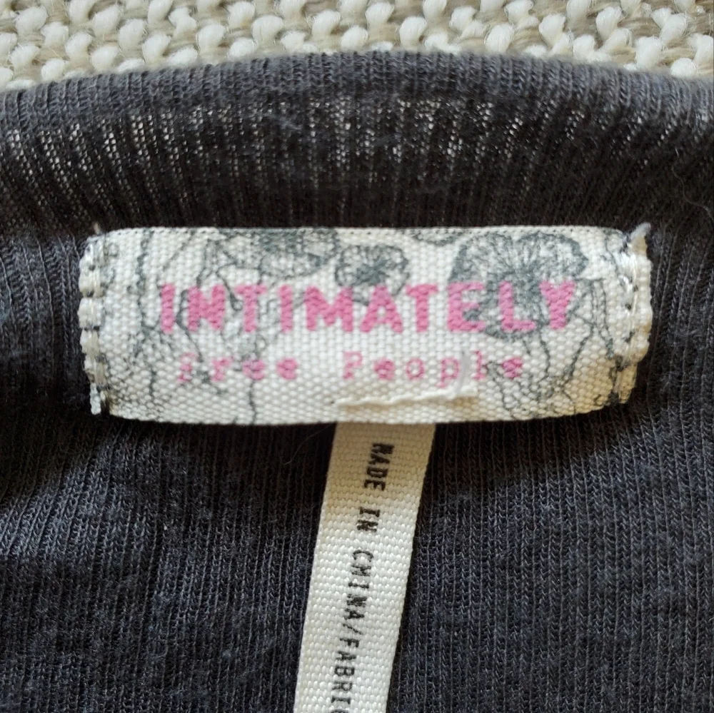 Free People Gray Fitted Long Sleeve Tee.  Size Small - Picture 4 of 5